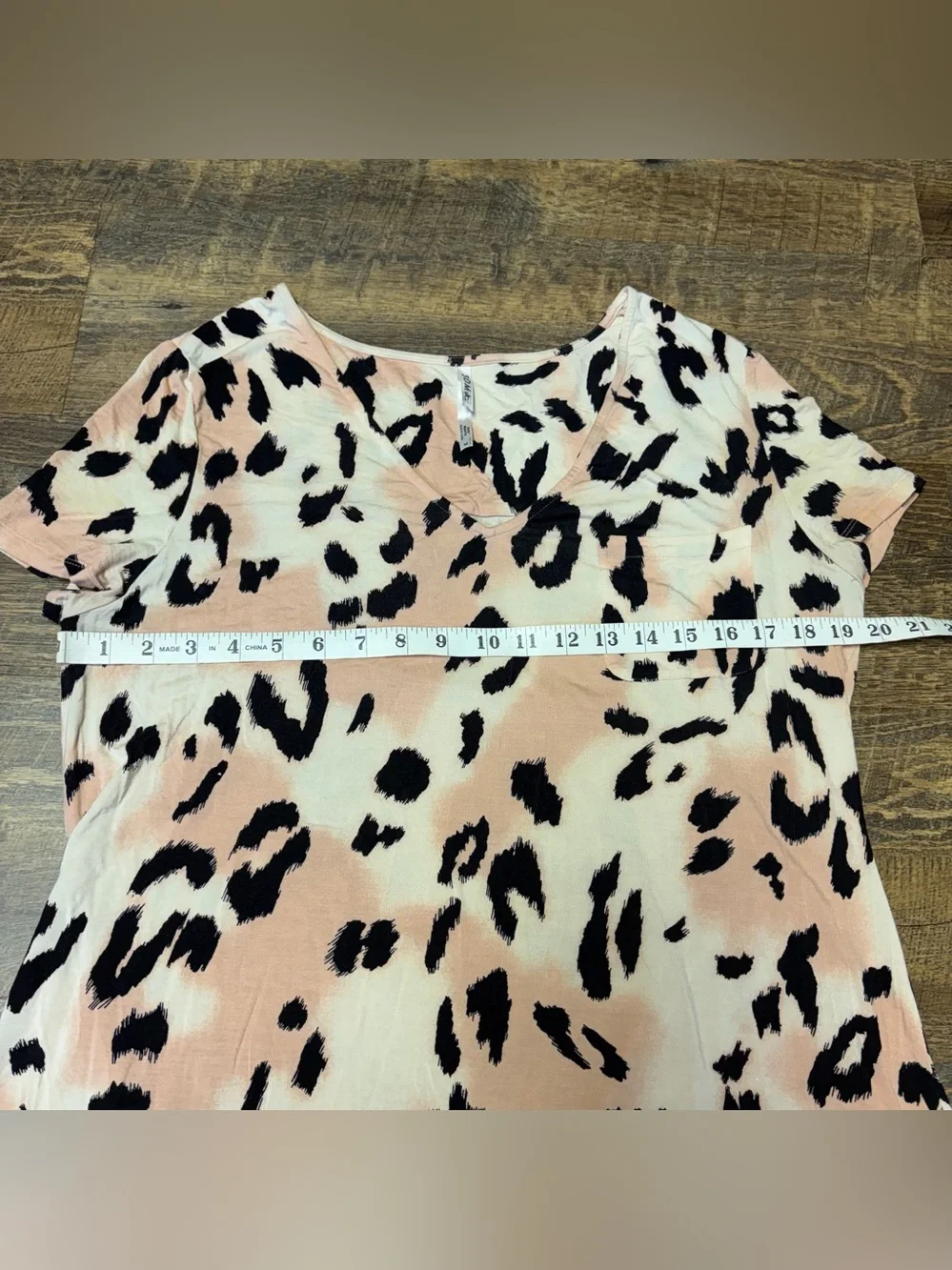 Soma Nightgown My Wildest Dreams Medium Cream Black Peach Animal Soft Stretchy